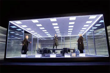 《雷曼兄弟三部曲》:“美国梦棺材板上的最后一颗钉子”2