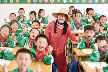 在纳雍，成为1600名孩子的“校长妈妈”
