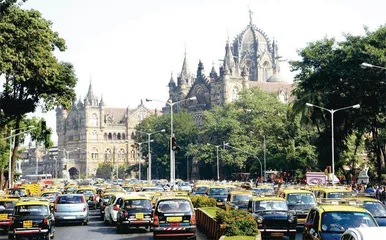 乱与治：印度城市的交通治理Chaos into Order: Traffic Governance in India