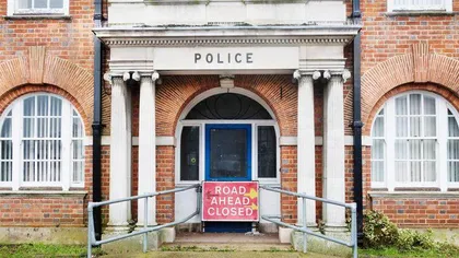 困境中的英国警察