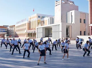 玉门老城：艺术梦与工业园