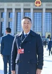 教育需要情怀，企业需要担当