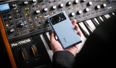 敢为人后的vivo,后中争先的折叠屏新品2