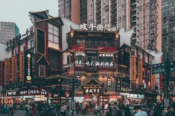 为什么这些城市收入不高,消费却不低?5