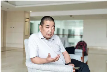 德鑫科技实业：追求卓越，勇攀高峰