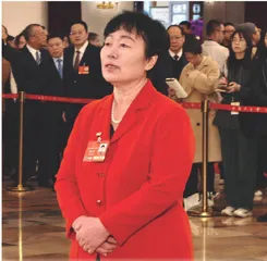全国人大代表杨宝玲：扎根农村基层40余年，用“三把金钥匙”开启乡村振兴之门