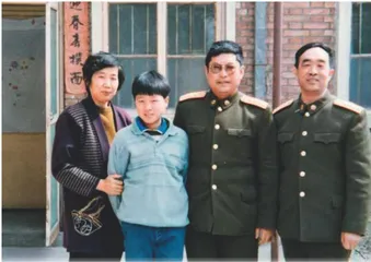 英雄团的好政委1
