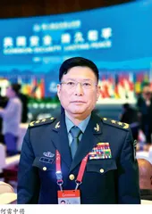 参加第十届北京香山论坛记者采访实录（二）