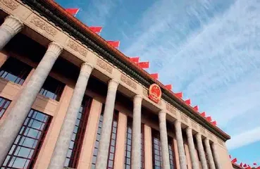抵制防范历史虚无主义对当代青年的危害和侵蚀
