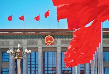 让党的创新理论为人民群众所喜爱认同拥有