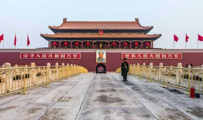 统筹安全发展  增强忧患意识