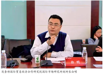 打好一系列“组合拳”，着力稳住宏观经济大盘
