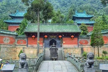 武当山古建筑群:天开宫阙青冥阔1