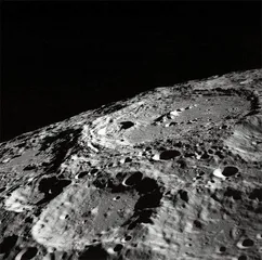 月球：科研的“风水宝地”