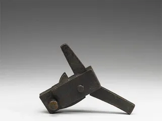 汉代铜弩：中国古代远程“大杀器”