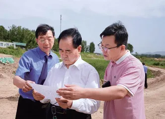 17年前,水库上建了一个“三无”水电站1
