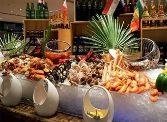 开启顶配版社区食堂就餐新模式 打工人新潮流 酒店自助年卡能成为餐饮新风口吗?3