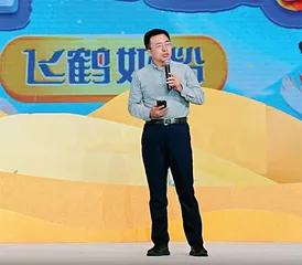 与“星星故乡”的约会 北京时装周携手小鹤鹤走进宁夏中卫4