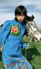 韩雯:以服装为媒介展示传统中国文化的大千世界3