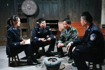 镜头背后的“边检小花”2