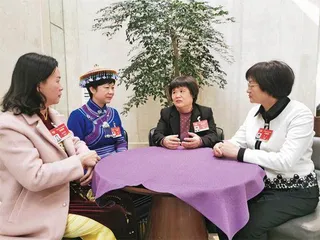 韦震玲:家庭全职服务成员需要更多关注1