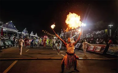 复兴安哥拉狂欢节:经费不足,热情来凑6