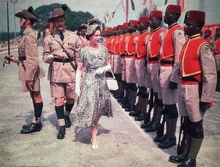 悼念英国女王的殖民主义幽灵3