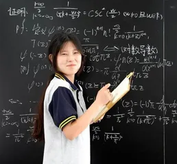 17岁中专生姜萍闯进数学竞赛全球12强
