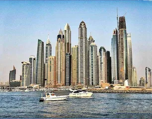 中国7月进出口总值同比下降8.3%1