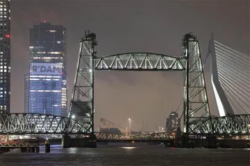 中国队在短道速滑项目拿下中国代表团北京冬奥会首金5