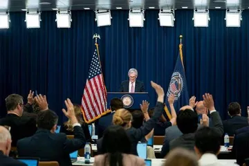 中共中央政治局召开会议,分析研究经济形势和工作1