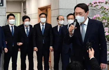 “尹锡悦现象”：韩国政坛这匹黑马能走多远