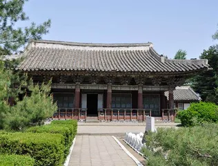 探访朝鲜历史名城和重工业中心咸兴1