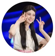 姚瑶：被质疑的女教练，依然相信电竞的公平