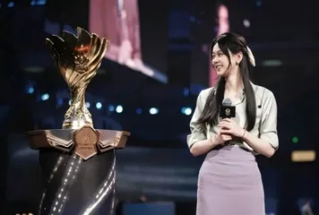 姚瑶:被质疑的女教练,依然相信电竞的公平2