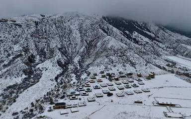 雪中的塔格拉克