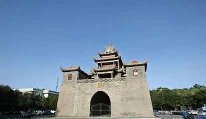 黄土高原的西北是银川1