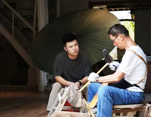 余杭“守”艺人刘伟学：传承百年的余杭纸伞也能成为潮流3