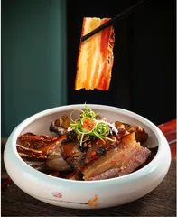 湘味之绝:三亚湘菜馆里的剁椒鱼头1