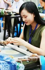 90后绣娘杨雪:把非遗技艺带到直播间1