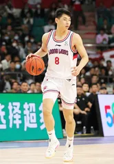 19岁小将崔永熙闪耀CBA:万里长征刚起步1