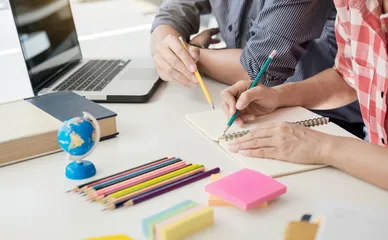白天上班,晚上学艺,年轻人缘何热衷上夜校1
