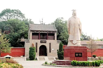曹操的霸府是如何取代汉室朝廷的？