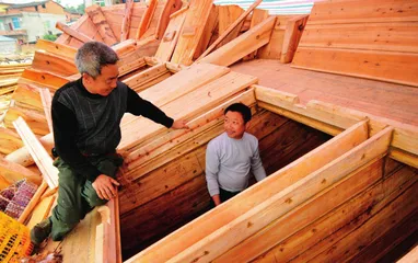 银镶舱舷十五格,水密隔舱护福船3