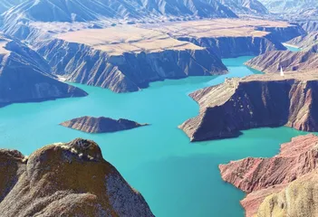 唐诗《咏柳》中的碧玉之谜7