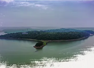 诗意君山千古谜