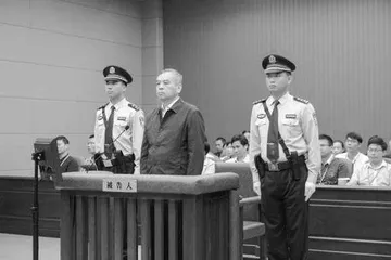 陈勇:对企业家既不“亲”又不“清”的市委书记2