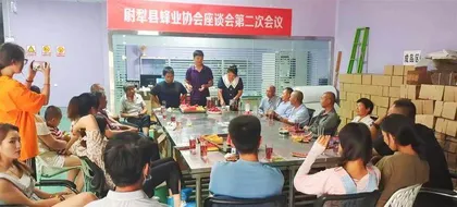 新疆带货主播刘元杰:在“假背景”中做出真事业1