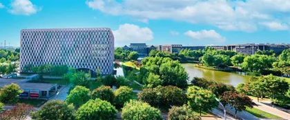 课上学“三师”建城市为人民