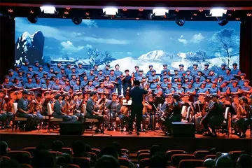 以青春歌声弘扬长征精神